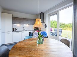 Nice 6-person House With Wellness Garden