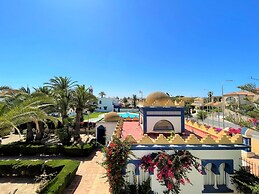 Belvilla by OYO Minarete 13B