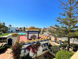 Belvilla by OYO Minarete 13B