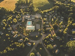 Wooden Chalet on the Edge of Lac de Miel