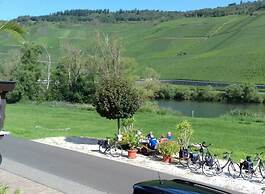 Holiday Apartment Moselle Beach 1