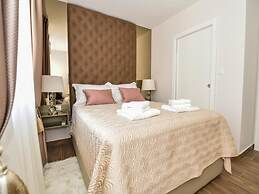 Villa Calypso Royal Apartment