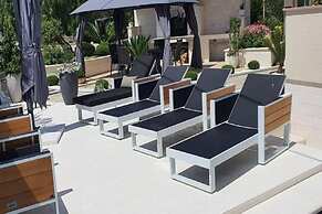 Villa Calypso Royal Apartment