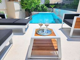 Villa Calypso Royal Apartment