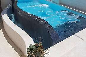 Villa Calypso Royal Apartment