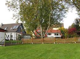 Oak Modern Retreat in Uberlingen