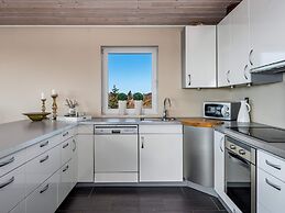 6 Person Holiday Home in Bomlo-by Traum