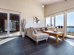 6 Person Holiday Home in Bomlo-by Traum