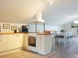 6 Person Holiday Home in Kungshamn-by Traum