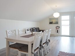 6 Person Holiday Home in Kungshamn-by Traum