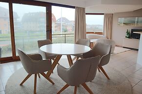 Bright & Airy Seaside Stay