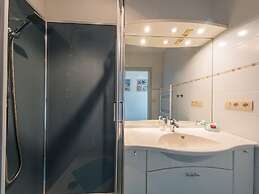 Apartment With sun Facing Terrace