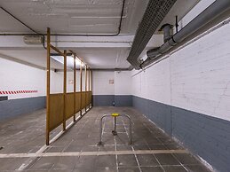 Apartment With sun Facing Terrace