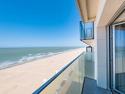 Apartment With sun Facing Terrace