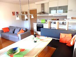Nice Apartment With Sauna and Lakeview