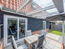 Holiday Home Near Forest With Wellness Garden