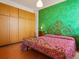 Beautiful Holiday Home in Marciaga With Private Pool