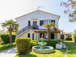 Comfortable Apartment With Terrace and Garden