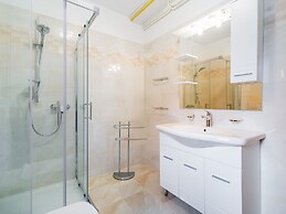 Comfortable Apartment With Terrace and Garden