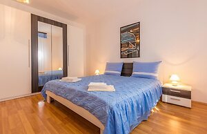 Comfortable Apartment With Terrace and Garden