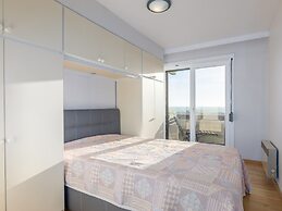 Apartment on the 7th Floor