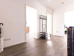 Apartment for 6 Modern Retreat