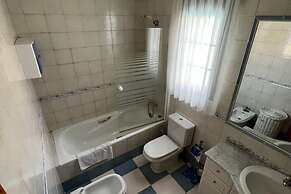 Belvilla by OYO Single Chalet en La Adrada