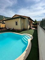 Belvilla by OYO Single Chalet en La Adrada