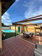 Belvilla by OYO Single Chalet en La Adrada