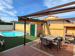 Belvilla by OYO Single Chalet en La Adrada