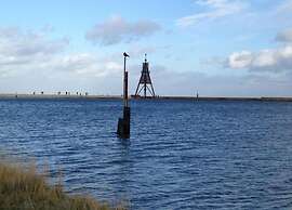 Comfort Steps From the North Sea