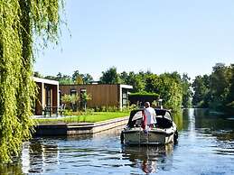Beautiful Holiday Home in a Holiday Park