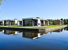 Beautiful Holiday Home in a Holiday Park