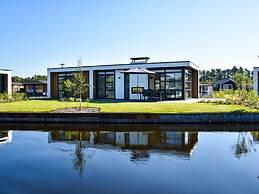 Beautiful Holiday Home in a Holiday Park