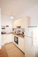 Modern Apartment With Terrace Near old Town