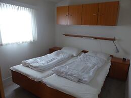 Lakeside Chalet Retreat in Green Setting