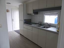 Lakeside Chalet Retreat in Green Setting