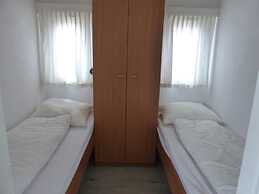 Lakeside Chalet Retreat in Green Setting