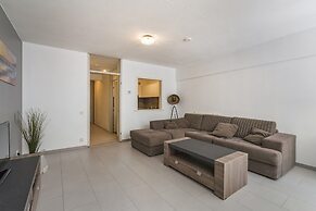 Pleasant Apartment Near the Beach