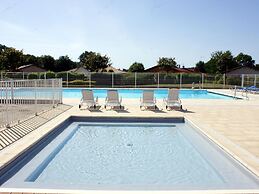 Relaxing Holiday Home With Pool in Les Forges