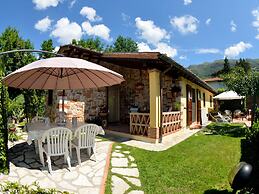 Scenic Holiday Home in Pescaglia With Swimming Pool
