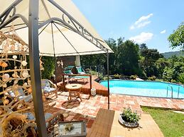 Scenic Holiday Home in Pescaglia With Swimming Pool