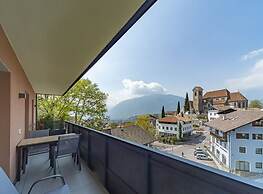 Apartment by the Stream Comfortable Holiday