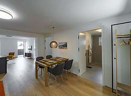 Apartment by the Stream Comfortable Holiday