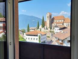 Apartment by the Stream Comfortable Holiday