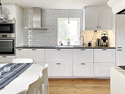 4 Star Holiday Home in BRO