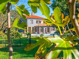 Adalene Comfortable Holiday Residence