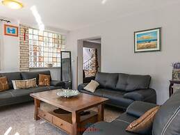 Adalene Comfortable Holiday Residence