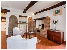 Villa Rinaldo Comfortable Holiday Residence