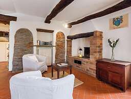 Villa Rinaldo Comfortable Holiday Residence